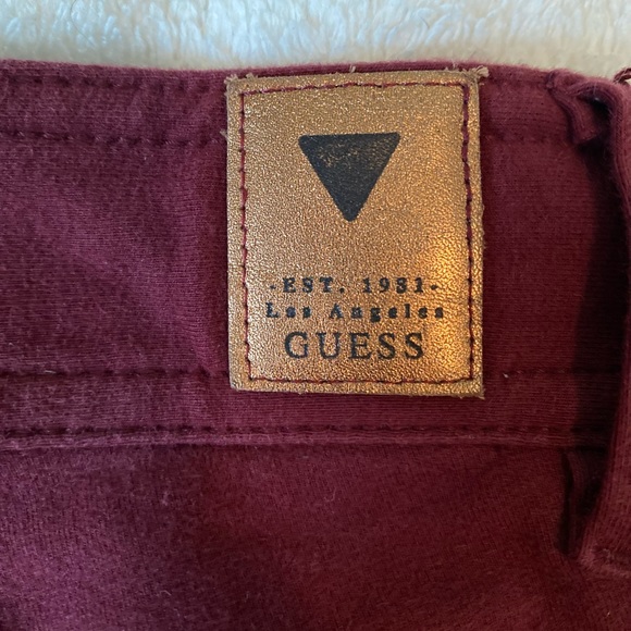 Guess Women’s Stretchy mid to low rise red jeggings soft comfy size 26 - Picture 6 of 8